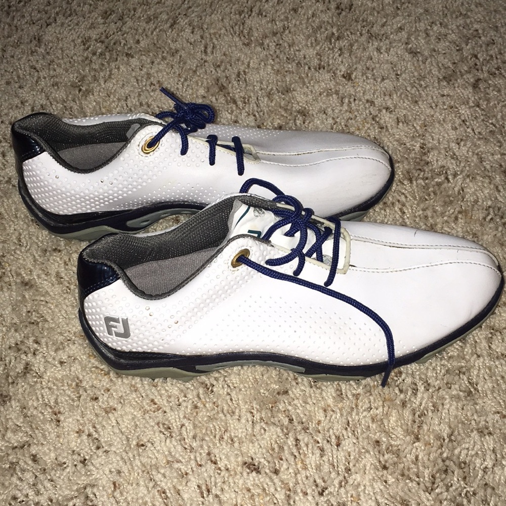 Footjoy junior golf shoes